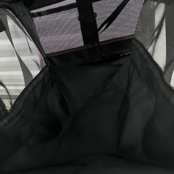 Petskd Pet Carrier, Pink & Black 17 x 13 x 9.5 Inches. Airline Approved - Picture 13 of 13